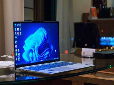 Windows 11 laptop  Windows 11 laptop