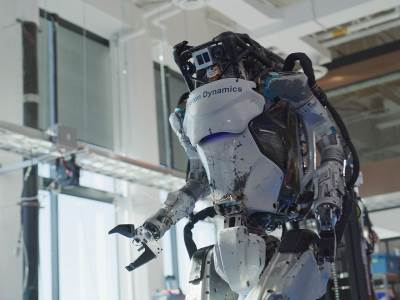 Robot Atlas _ x.com @BostonDynamics.jpg  Robot Atlas _ x.com @BostonDynamics.jpg
