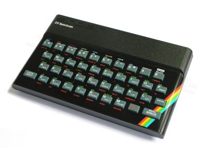 ZX Spectrum _ Foto Wikimedia Bill Bertram.jpeg  ZX Spectrum _ Foto Wikimedia Bill Bertram.jpeg