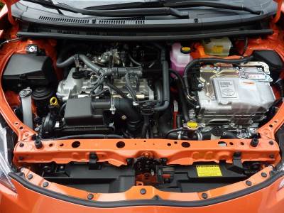 Toyota _ motor _ hibridni pogon _ Pixabay.jpg Toyota _ motor _ hibridni pogon _ Pixabay.jpg