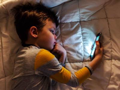 Dete na internetu  Dete na internetu