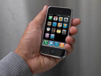 Originalni iPhone Originalni iPhone