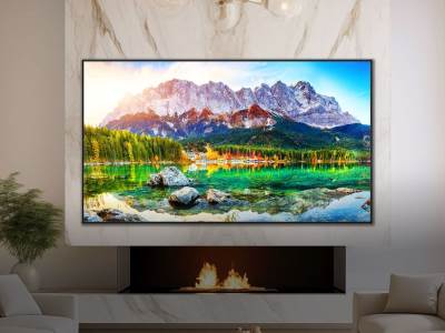 Hisense 65U8NQ TV 1.jpg Hisense 65U8NQ TV 1.jpg