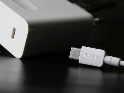 USB-C punjač _ Foto Shutterstock.jpg USB-C punjač _ Foto Shutterstock.jpg