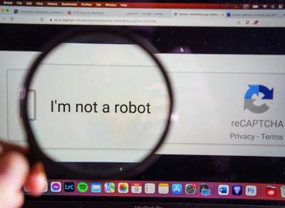 CAPTCHA autentifikacija _ provera identiteta _ Foto Shutterstock.jpg 