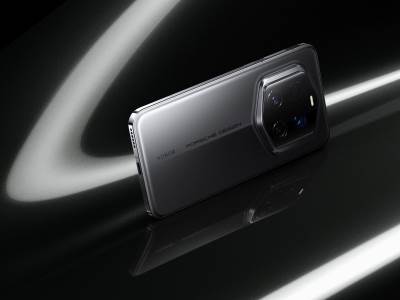 1 PORSCHE DESIGN HONOR Magic7 RSR _ Foto HONOR (3).jpg 1 PORSCHE DESIGN HONOR Magic7 RSR _ Foto HONOR (3).jpg
