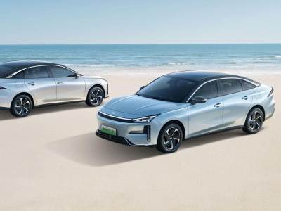 Geely Galaxy L6 EM-i PHEV _ Foto Geely.jpg Geely Galaxy L6 EM-i PHEV _ Foto Geely.jpg