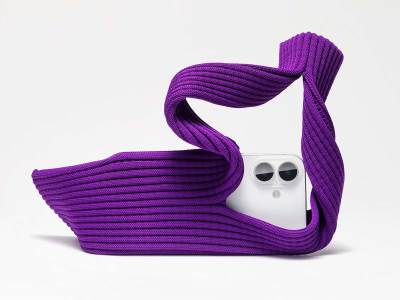  iPhone Pocket ISSEY MIYAKE 