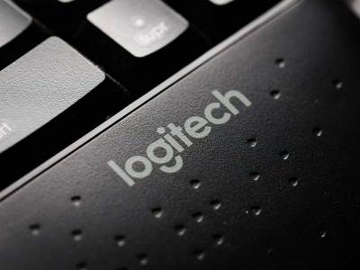  Logitech logo 