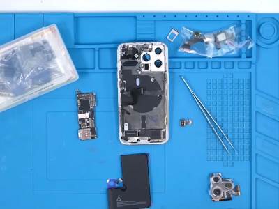  Sastavljanje iPhone od delova 