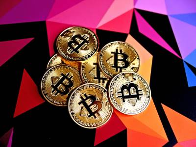 Gomila fizičkih Bitcoin novčića 