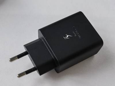 Samsung Galaxy S22 Ultra 45 W punjač  Samsung Galaxy S22 Ultra 45 W punjač