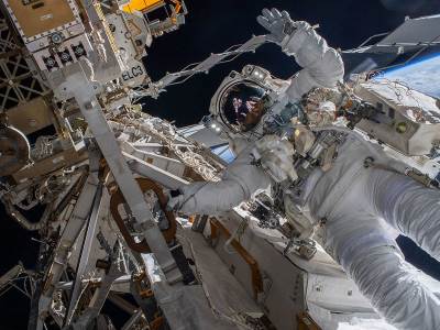 ISS International Space Station 2.jpg ISS International Space Station 2.jpg