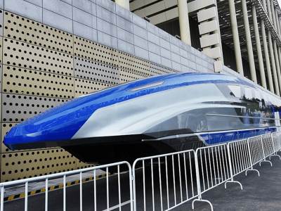 Kineski najbrži voz na svetu maglev.jpeg  Kineski najbrži voz na svetu maglev.jpeg