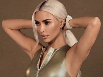 Kim Kardašijan Beats Fit Pro slike 7.jpg  Kim Kardašijan Beats Fit Pro slike 7.jpg