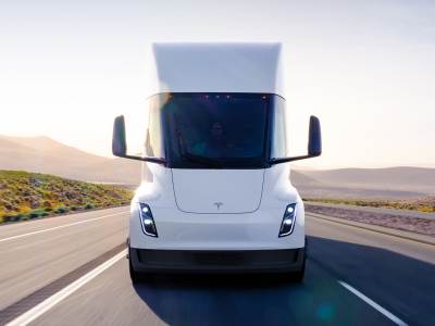 Dizajn Tesla Semi kamiona je potpuno glup kaže vozač 