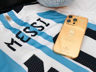 Mesi poklonio saigračima i stručnom štabu 35 zlatnih iPhone Pro  Mesi poklonio saigračima i stručnom štabu 35 zlatnih iPhone Pro